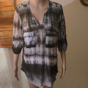 Faith and Joy Black & White Tie-Dye V-Neck Tunic